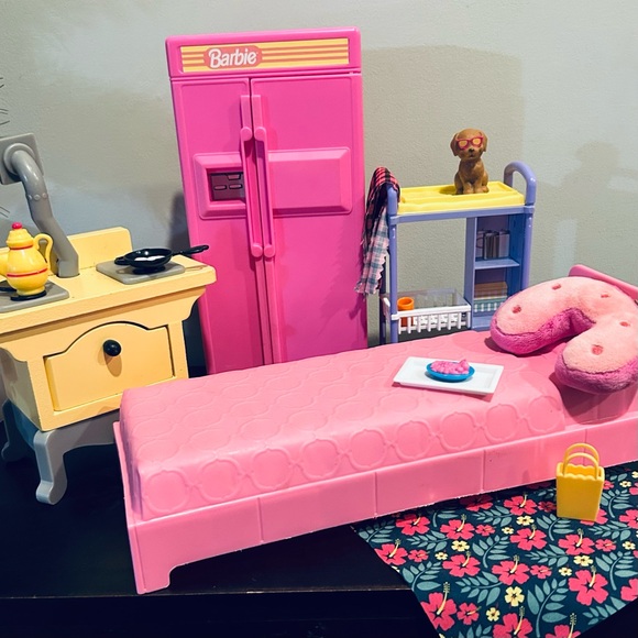 Other - Barbie bedroom kitchen furniture set dollhouse pup, rug extras